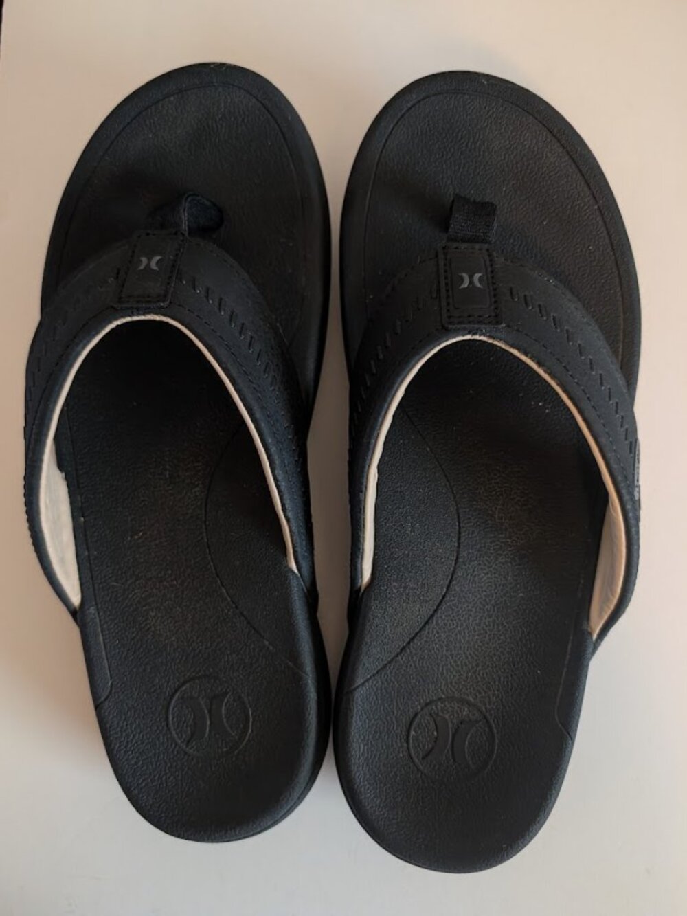 Hurley men's black flip flop sandals Size 10
